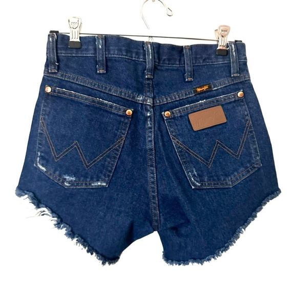WRANGLER Reworked Distressed Dark Wash‎ Denim Shorts Sz 28 - Picture 5 of 6